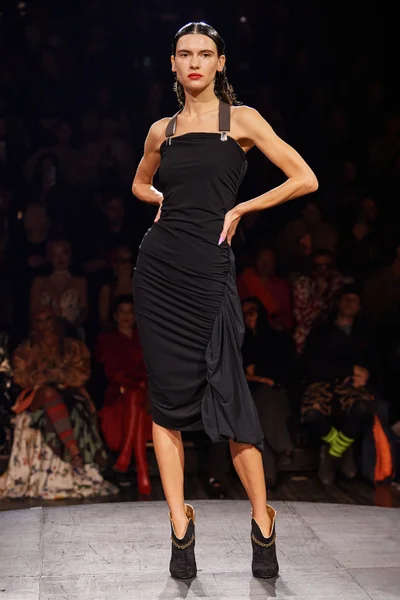 Look 38
